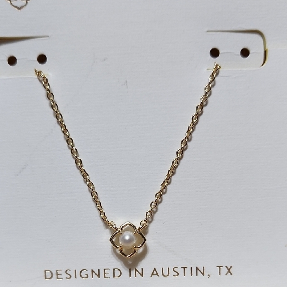 Kendra Scott Gold Necklace with Pearl Accent